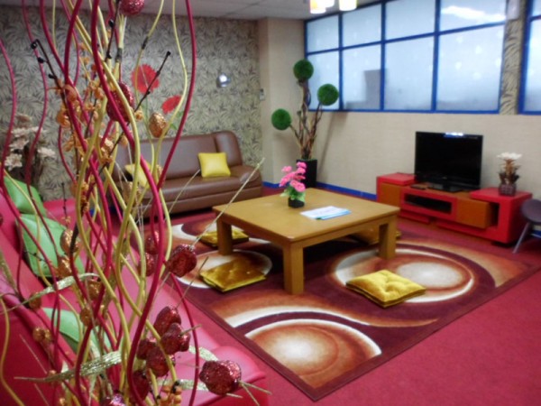 conversation-class-room